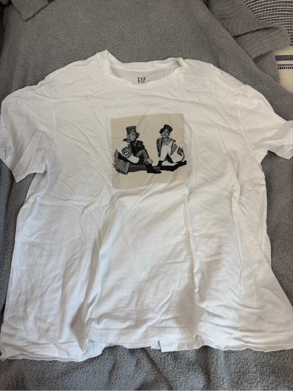 GAP White Graphic Crew Neck T‑Shirt salt n Pepa men’s xl